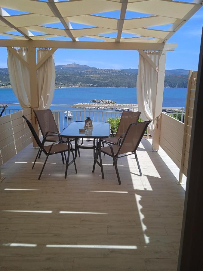Apartmán To Limanaki Finikounda Exteriér fotografie